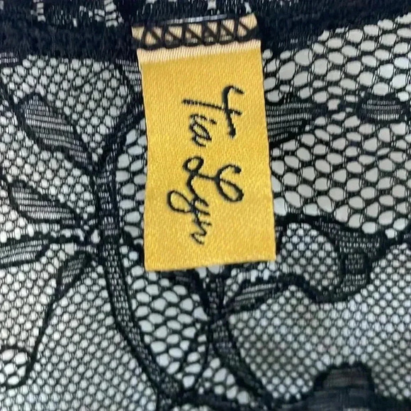 Tia Lynn lace racer back chemise - Picture 9 of 10